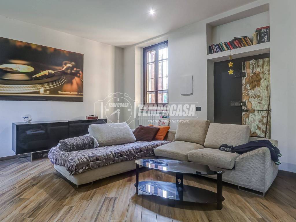 casa indipendente in vendita a Somma Lombardo