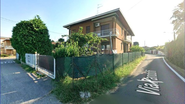 casa indipendente in vendita a Somma Lombardo