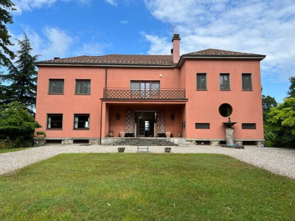 casa indipendente in vendita a Somma Lombardo