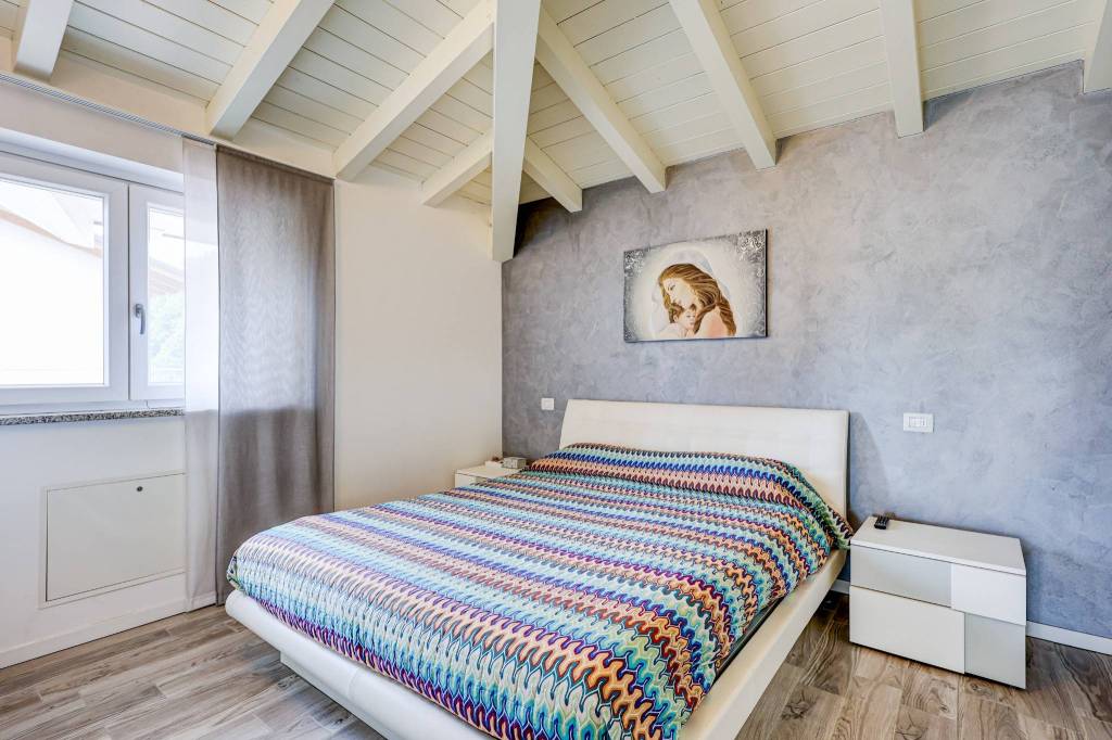 casa indipendente in vendita a Somma Lombardo