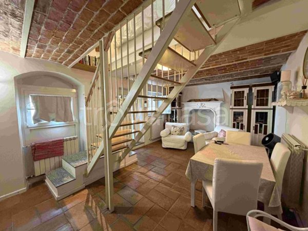 appartamento in vendita a Somma Lombardo in zona Coarezza