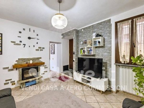 casa indipendente in vendita a Somma Lombardo