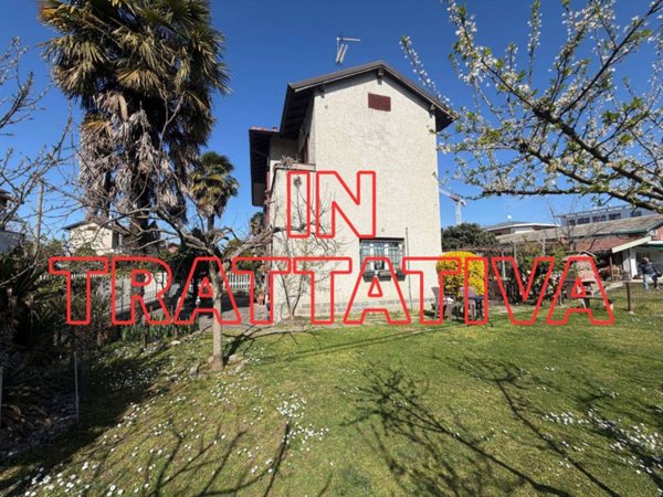 casa indipendente in vendita a Somma Lombardo
