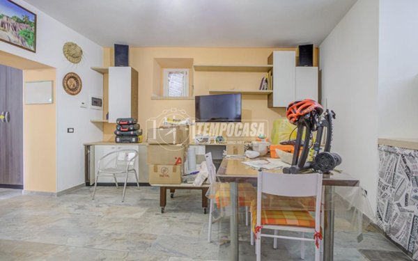 appartamento in vendita a Somma Lombardo in zona Coarezza