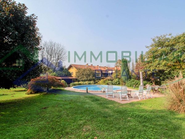 casa indipendente in vendita a Somma Lombardo