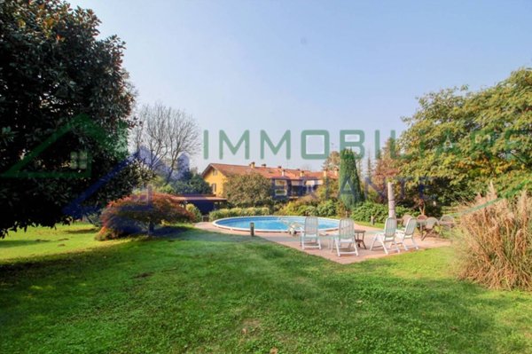 casa indipendente in vendita a Somma Lombardo