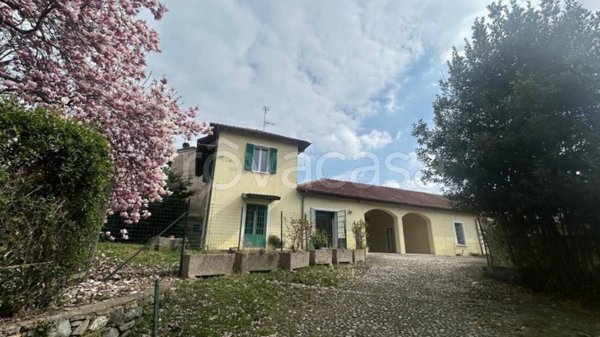 casa indipendente in vendita a Somma Lombardo