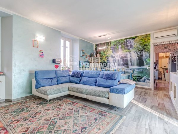 casa indipendente in vendita a Somma Lombardo