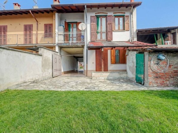 casa indipendente in vendita a Somma Lombardo
