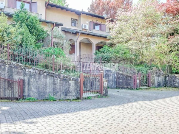 casa indipendente in vendita a Somma Lombardo