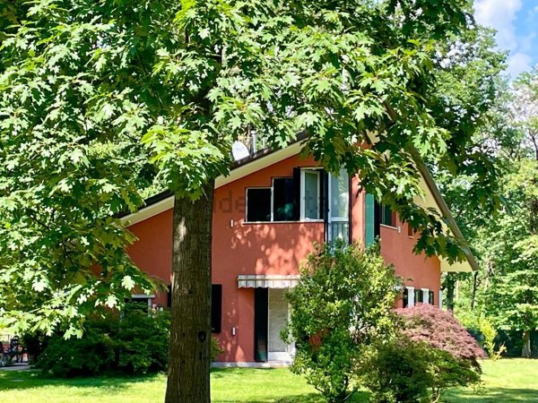 casa indipendente in vendita a Somma Lombardo