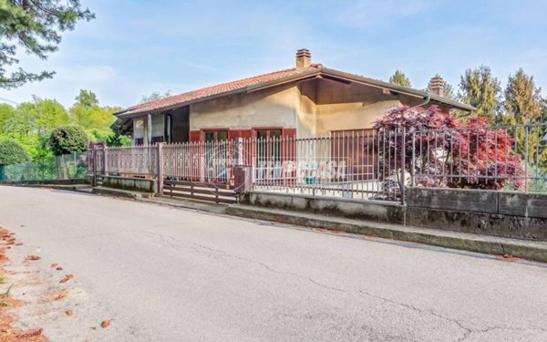casa indipendente in vendita a Somma Lombardo
