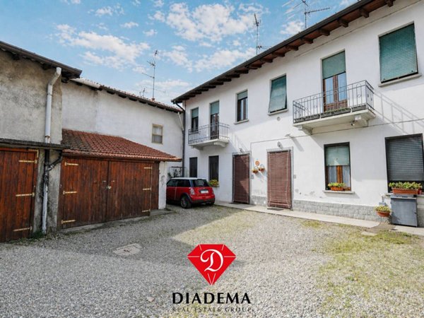 casa indipendente in vendita a Somma Lombardo