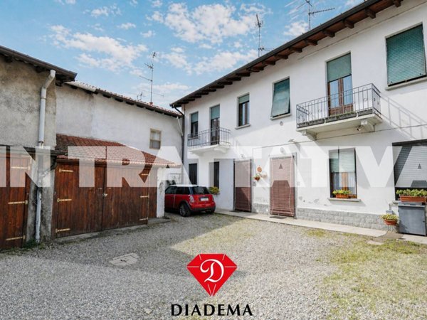 casa indipendente in vendita a Somma Lombardo