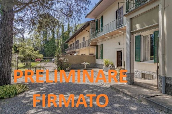 casa indipendente in vendita a Somma Lombardo in zona Maddalena