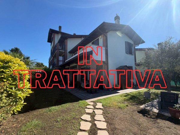 casa indipendente in vendita a Somma Lombardo