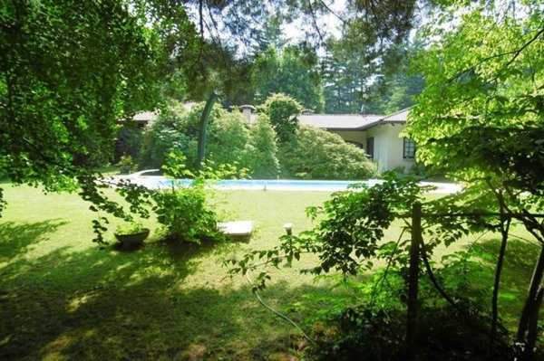 casa indipendente in vendita a Somma Lombardo