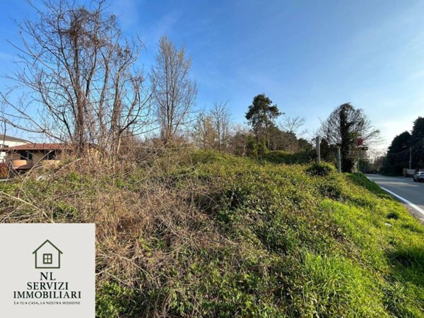 terreno edificabile in vendita a Somma Lombardo