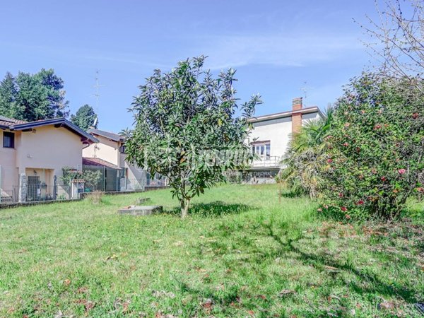 casa semindipendente in vendita a Somma Lombardo