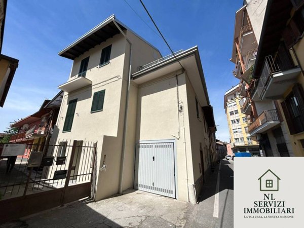 casa indipendente in vendita a Somma Lombardo