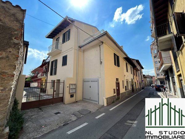 casa indipendente in vendita a Somma Lombardo