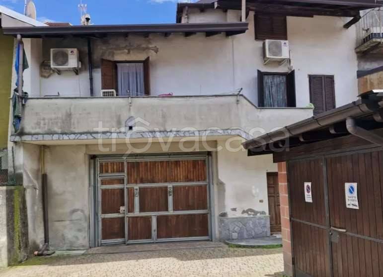casa indipendente in vendita a Somma Lombardo