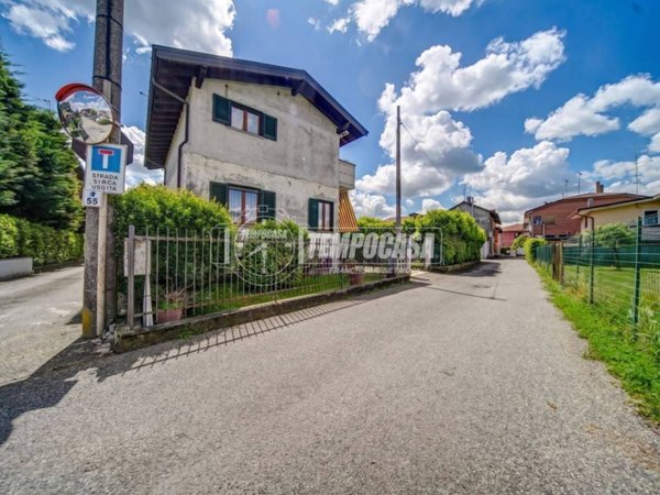 casa indipendente in vendita a Somma Lombardo