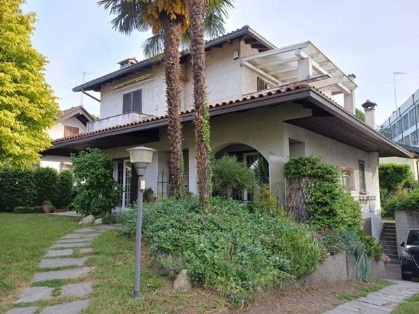 casa indipendente in vendita a Somma Lombardo