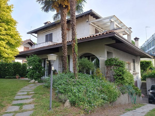 casa indipendente in vendita a Somma Lombardo