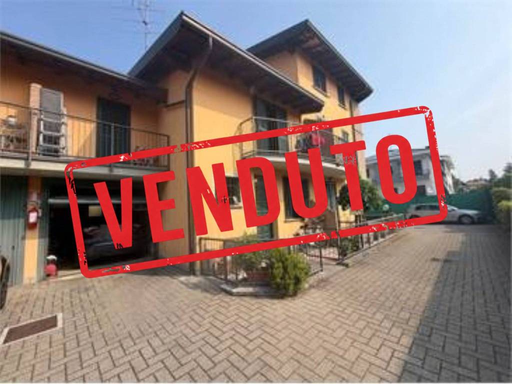 casa indipendente in vendita a Somma Lombardo