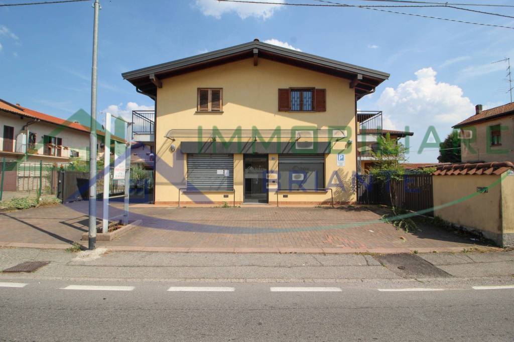 negozio in vendita a Somma Lombardo