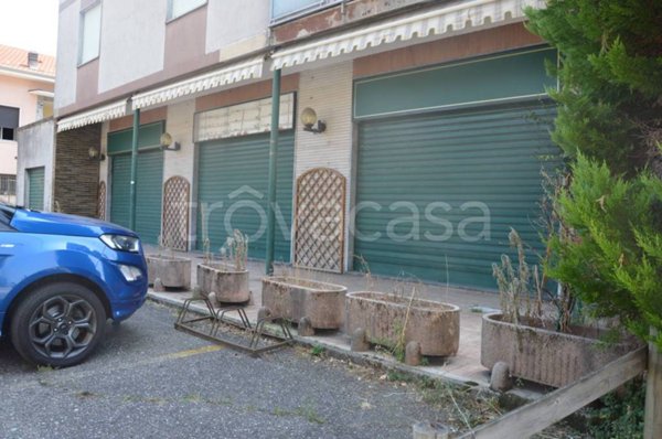 negozio in vendita a Somma Lombardo