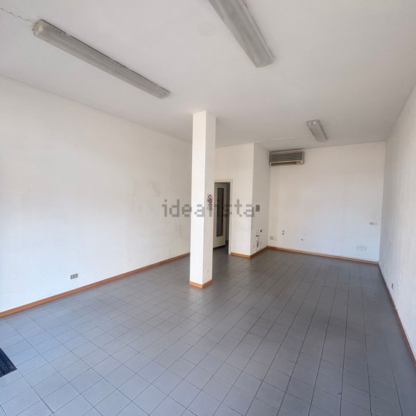 ufficio in vendita a Somma Lombardo