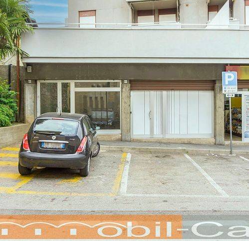 negozio in vendita a Somma Lombardo