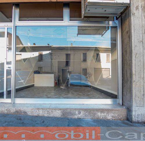negozio in vendita a Somma Lombardo