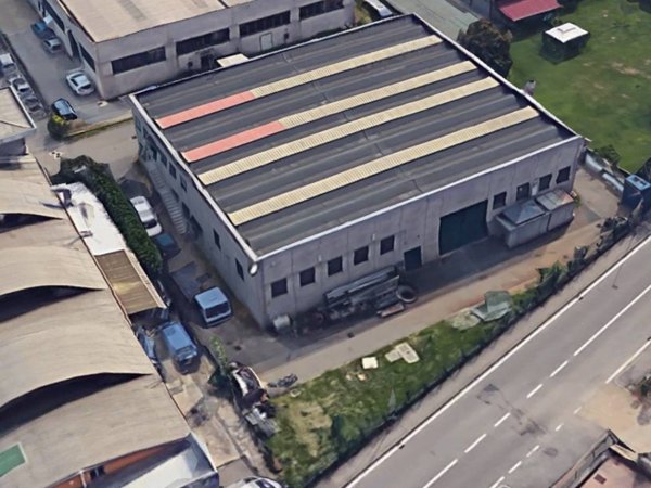 locale commerciale in vendita a Somma Lombardo