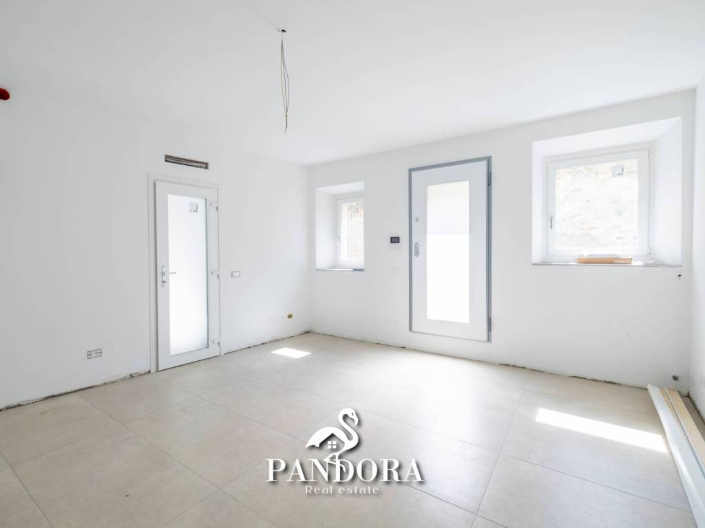 casa indipendente in vendita a Somma Lombardo