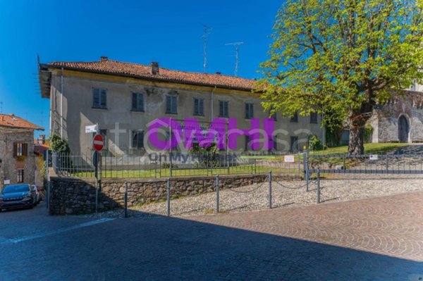 villa in vendita a Somma Lombardo