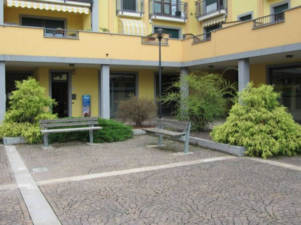 negozio in vendita a Somma Lombardo