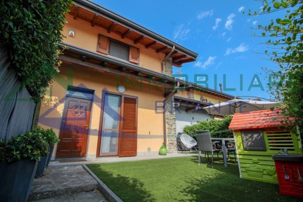 casa indipendente in vendita a Somma Lombardo