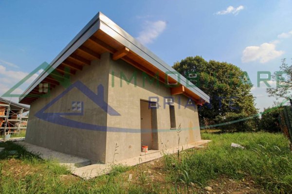 casa indipendente in vendita a Somma Lombardo