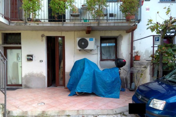 appartamento in vendita a Somma Lombardo in zona Coarezza
