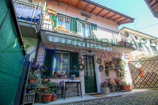 casa indipendente in vendita a Somma Lombardo