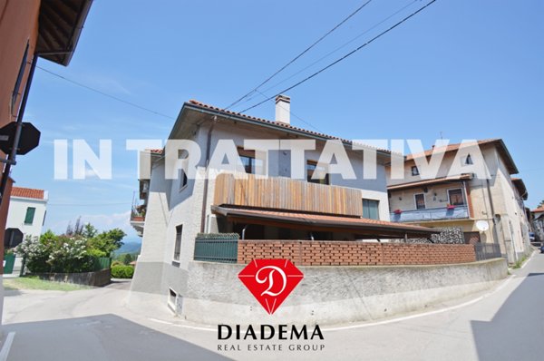 appartamento in vendita a Sumirago in zona Menzago