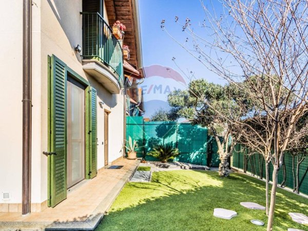 casa indipendente in vendita a Sumirago
