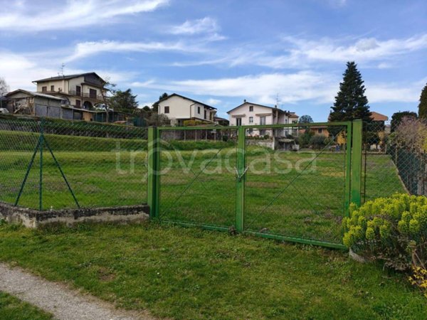 terreno edificabile in vendita a Sumirago in zona Albusciago