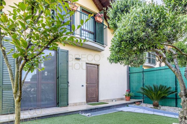casa indipendente in vendita a Sumirago