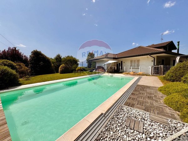 casa indipendente in vendita a Sumirago