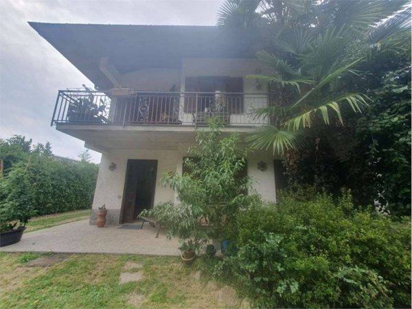 casa indipendente in vendita a Sumirago