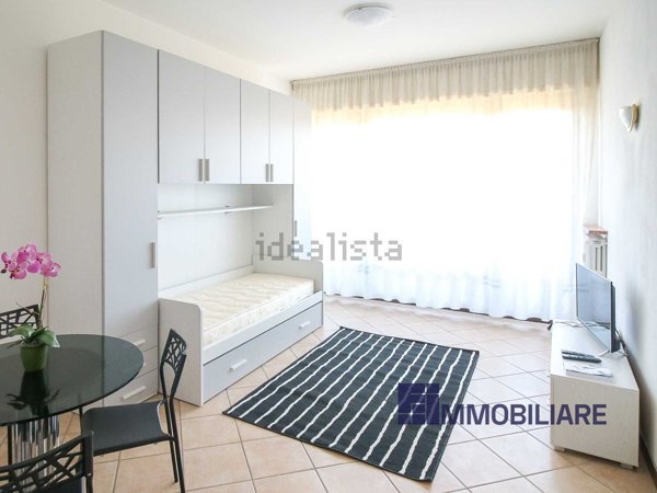 appartamento in vendita a Sumirago in zona Caidate